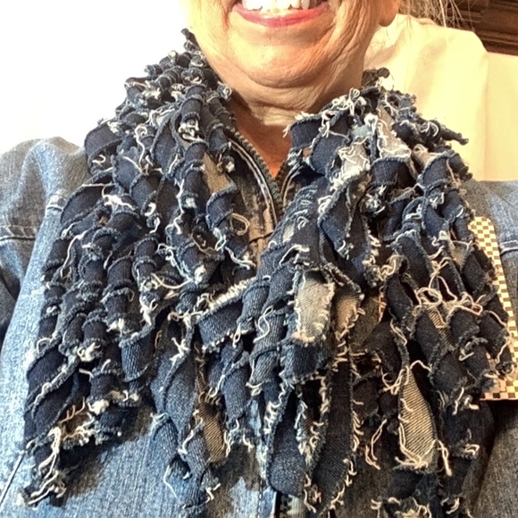 NWT Upcycled denim jean jacket with jean fringe Rustic denim western funky - Picture 12 of 12